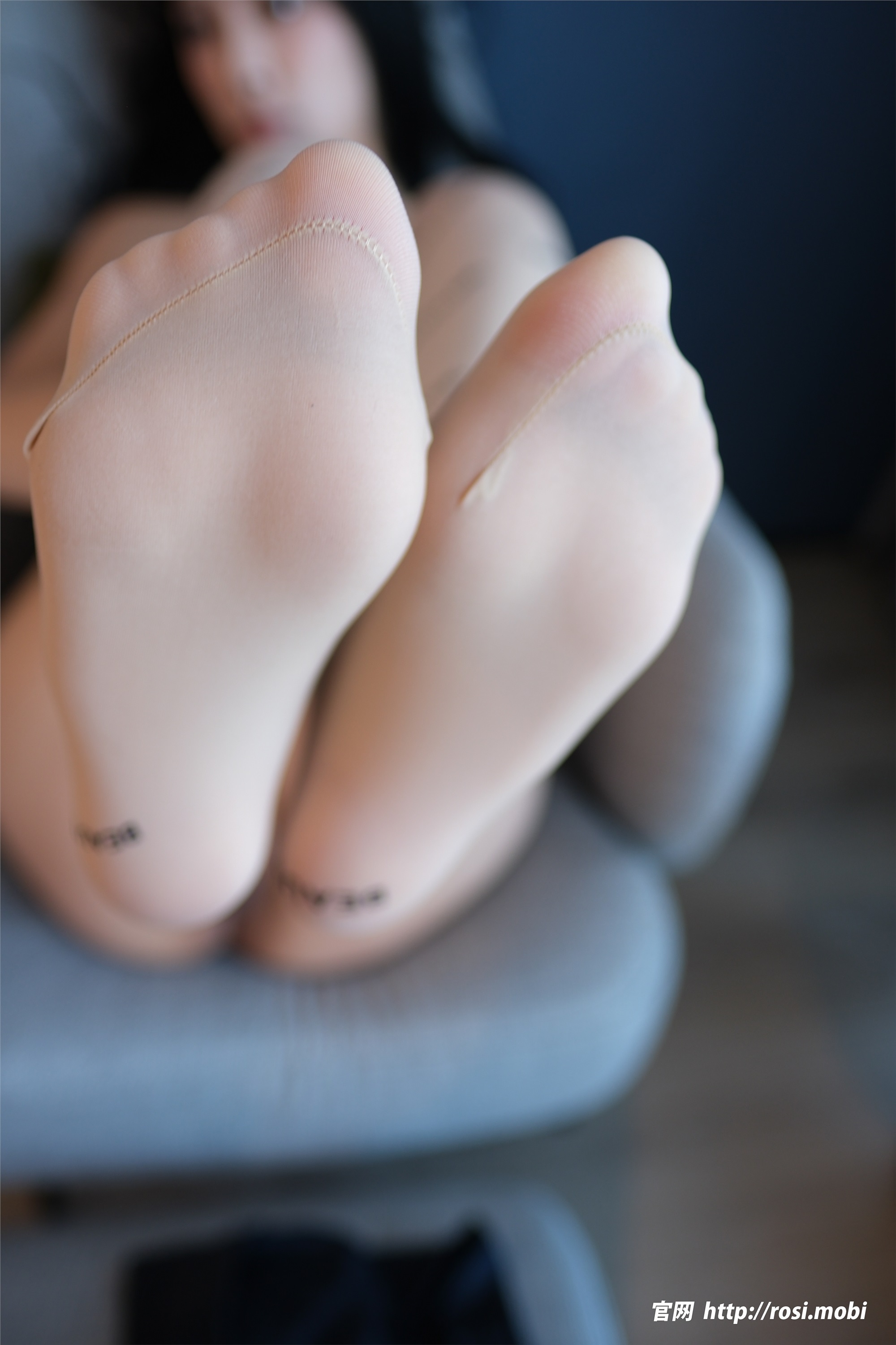 ROSI写真 2025.02.10 NO.4816